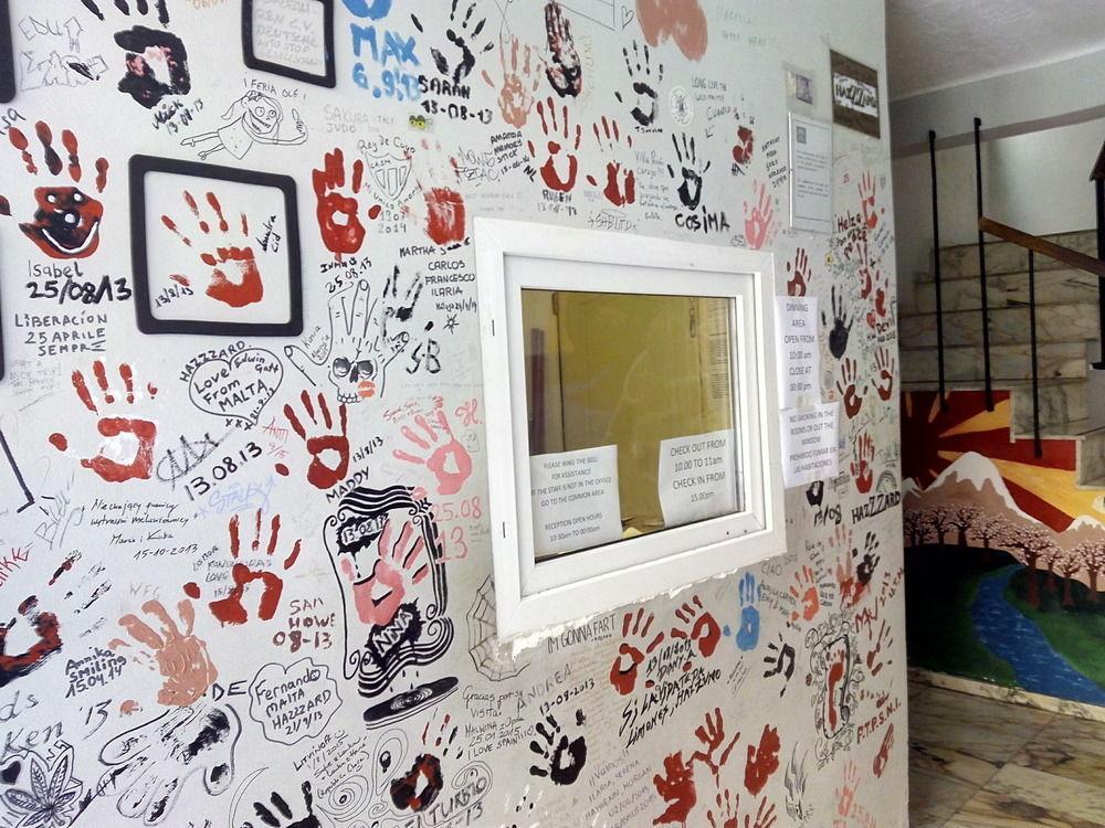 Хостел Residencia Malaga Backpackers Экстерьер фото